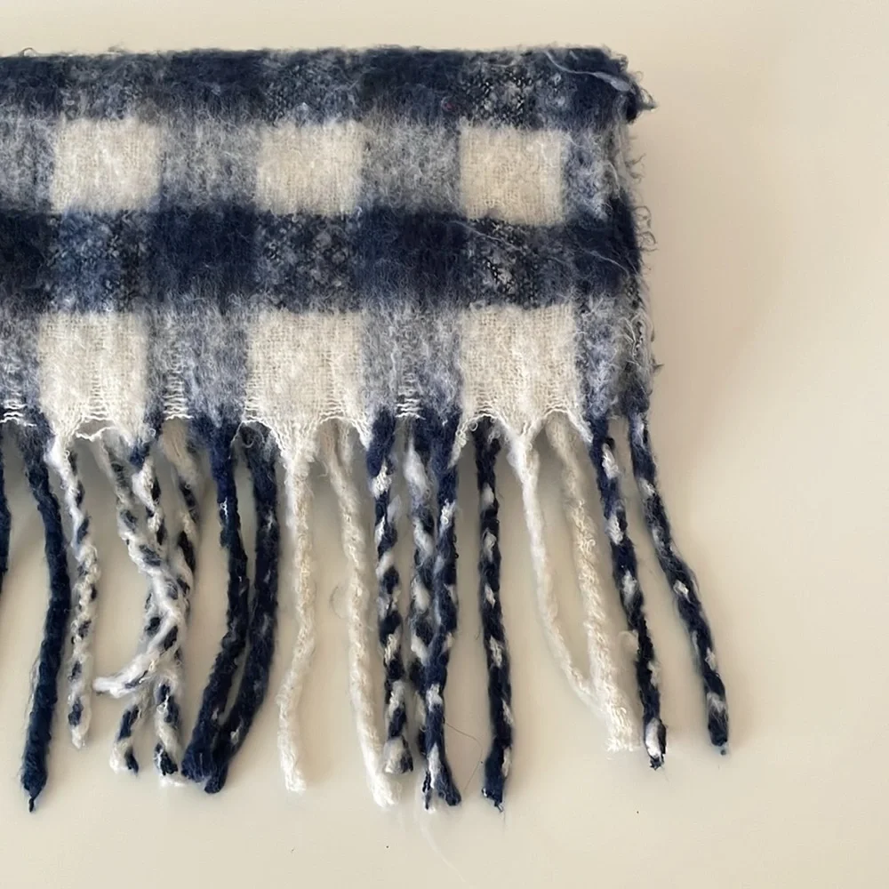 aerie furry distressed